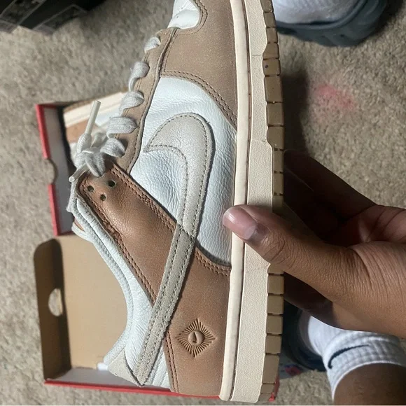 Nike Men's Tan and White Sneakers - Picture 2 of 5